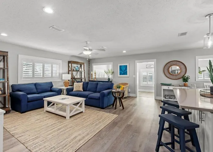 Blue Tide Hideaway - Golf Cart, Sznl Hot Tub, Pets Ok, Free Daily Activities, & More!